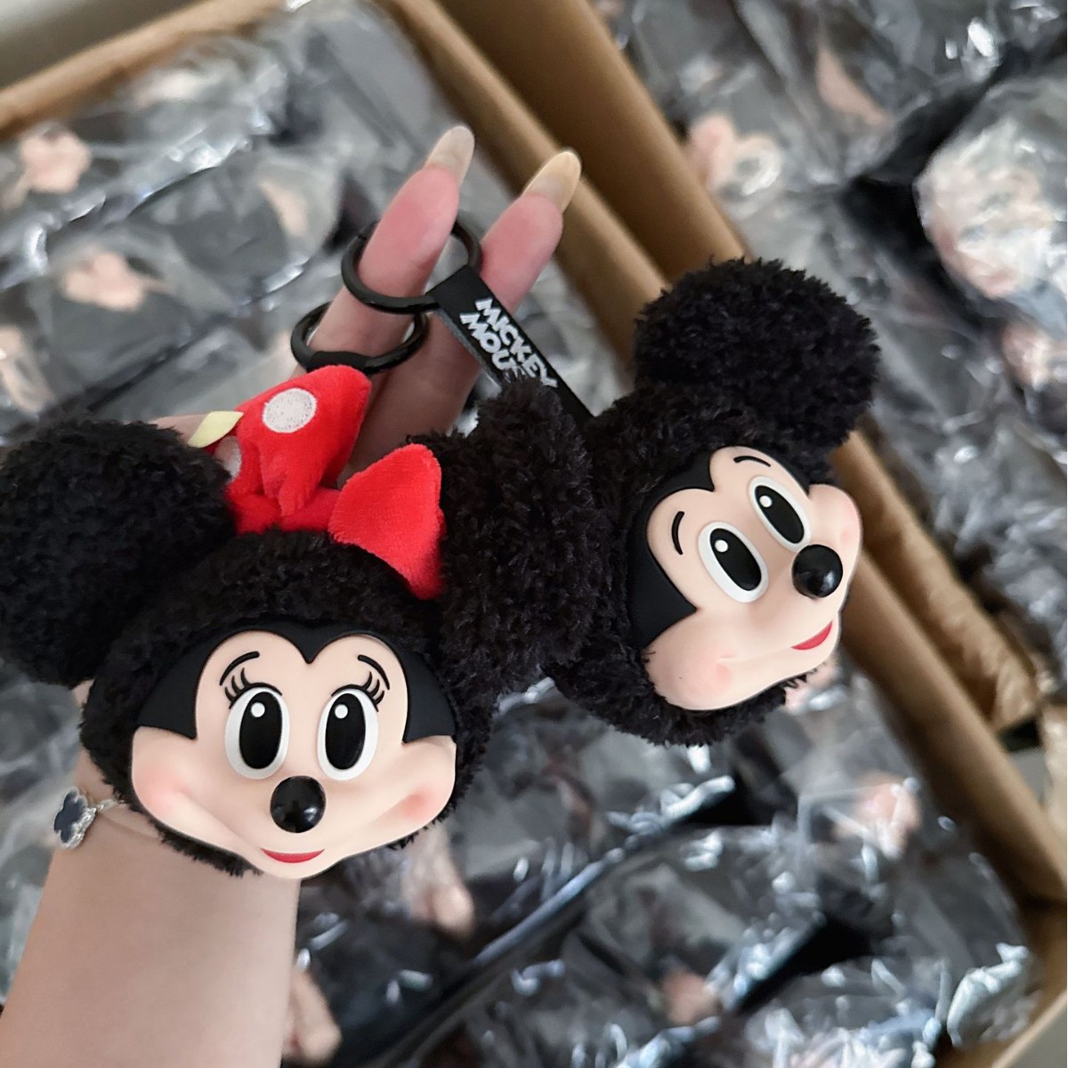 ミッキー ミニー ぬいぐるみ キーホルダー かわいいビニール - Kids Toys Idea のレビューと価格